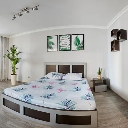 Babylon Apartments On Chornovola روفنو المظهر الخارجي الصورة